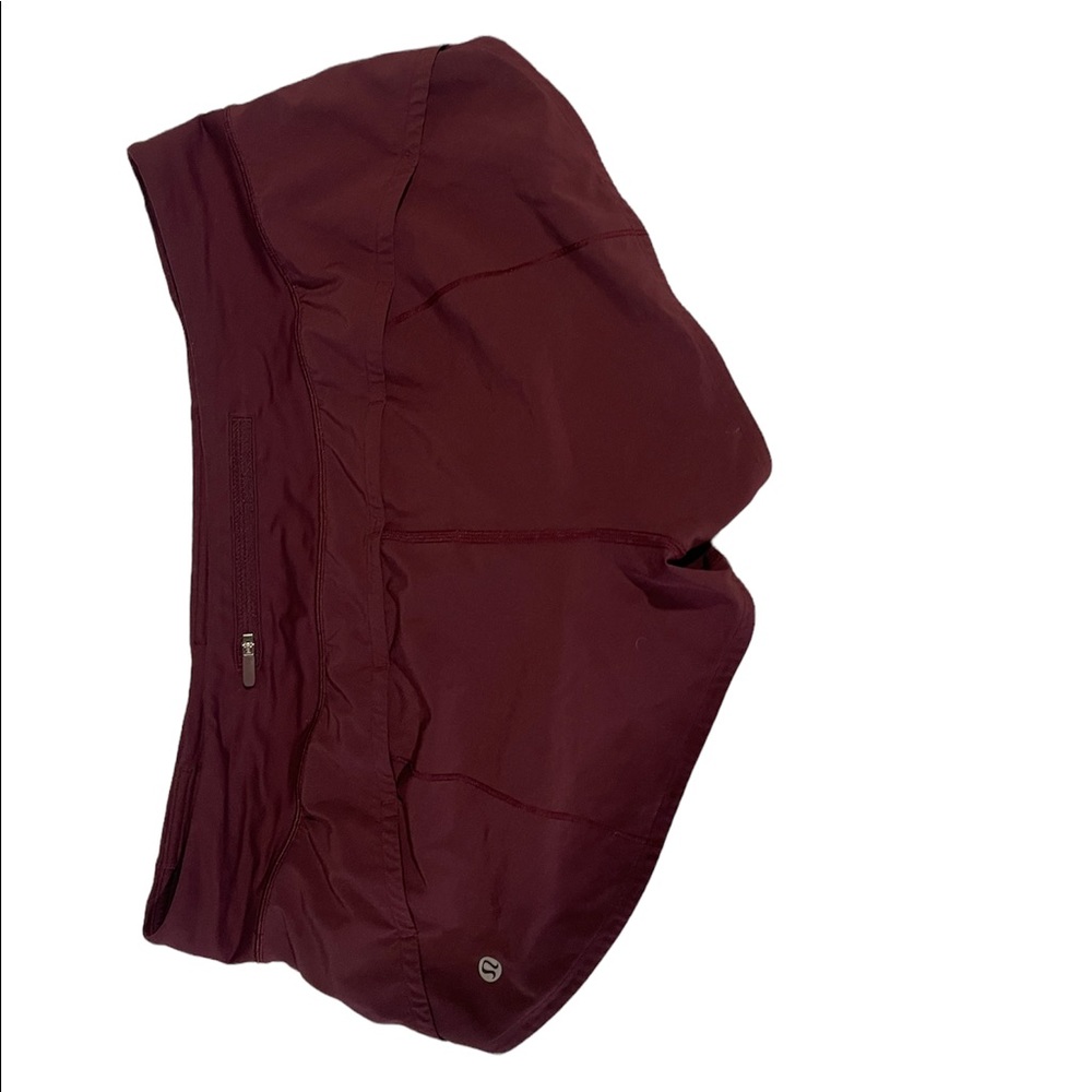 ⭐️LULULEMON⭐️ Speed Up size 10 2.5 inch inseam!